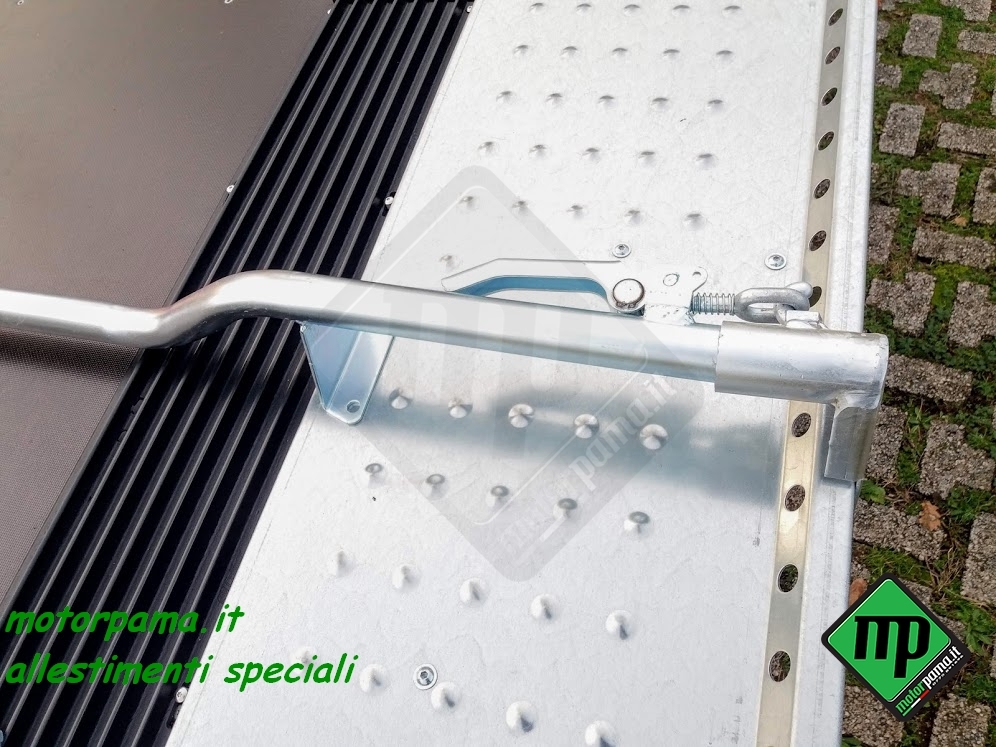 Rimorchio trasporto merci/cose, allestito trasporto motoslitta - immagine 2