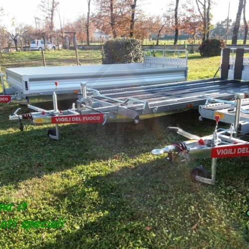 Rimorchio trasporto merci/cose,  trasporto motoslitta o altro ,per corpo Vigili del Fuoco