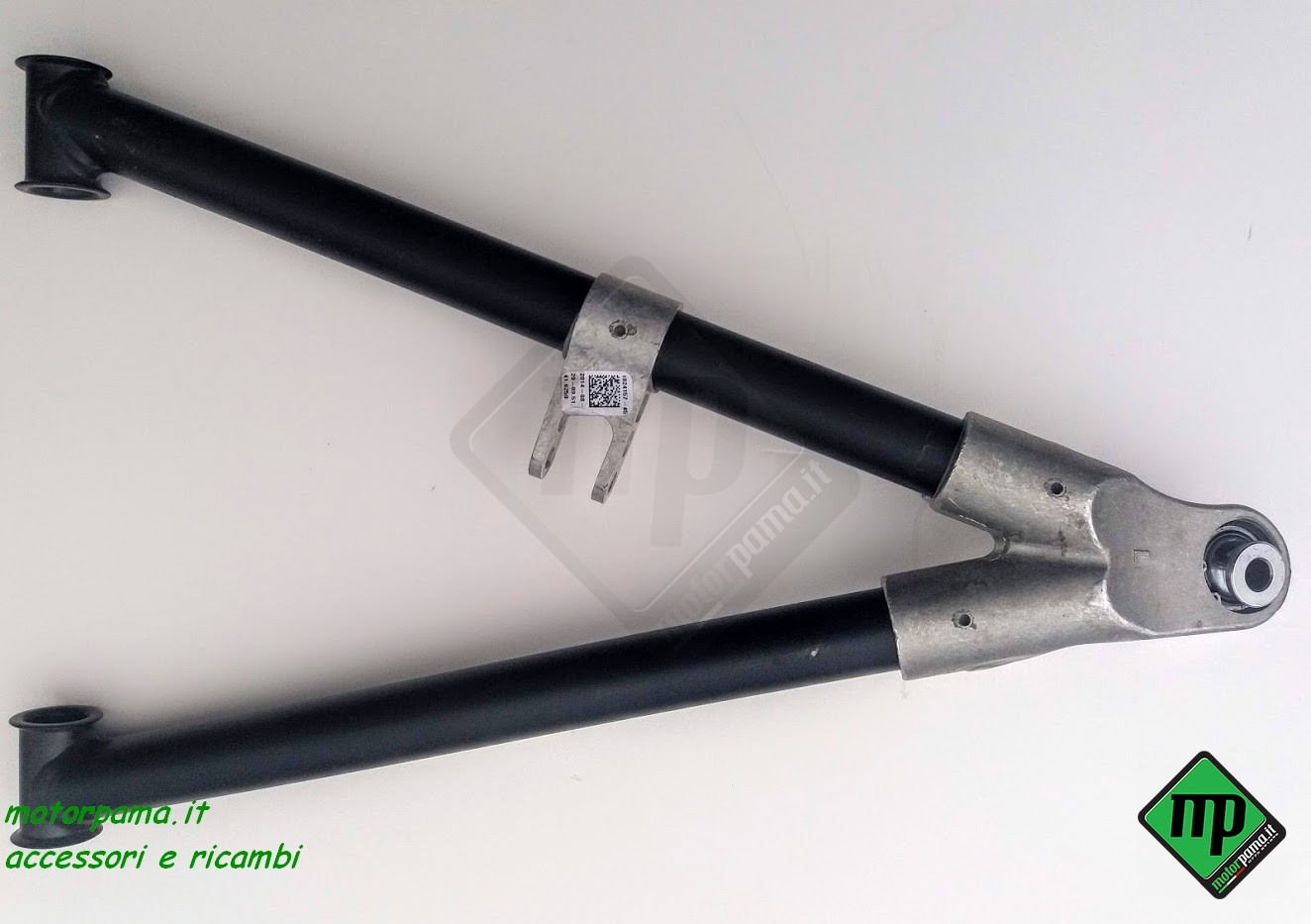 Braccio triangolo sospensione anteriore inferiore sx motoslitta Polaris Rmk , Pro, Indy' ed altri - immagine 3