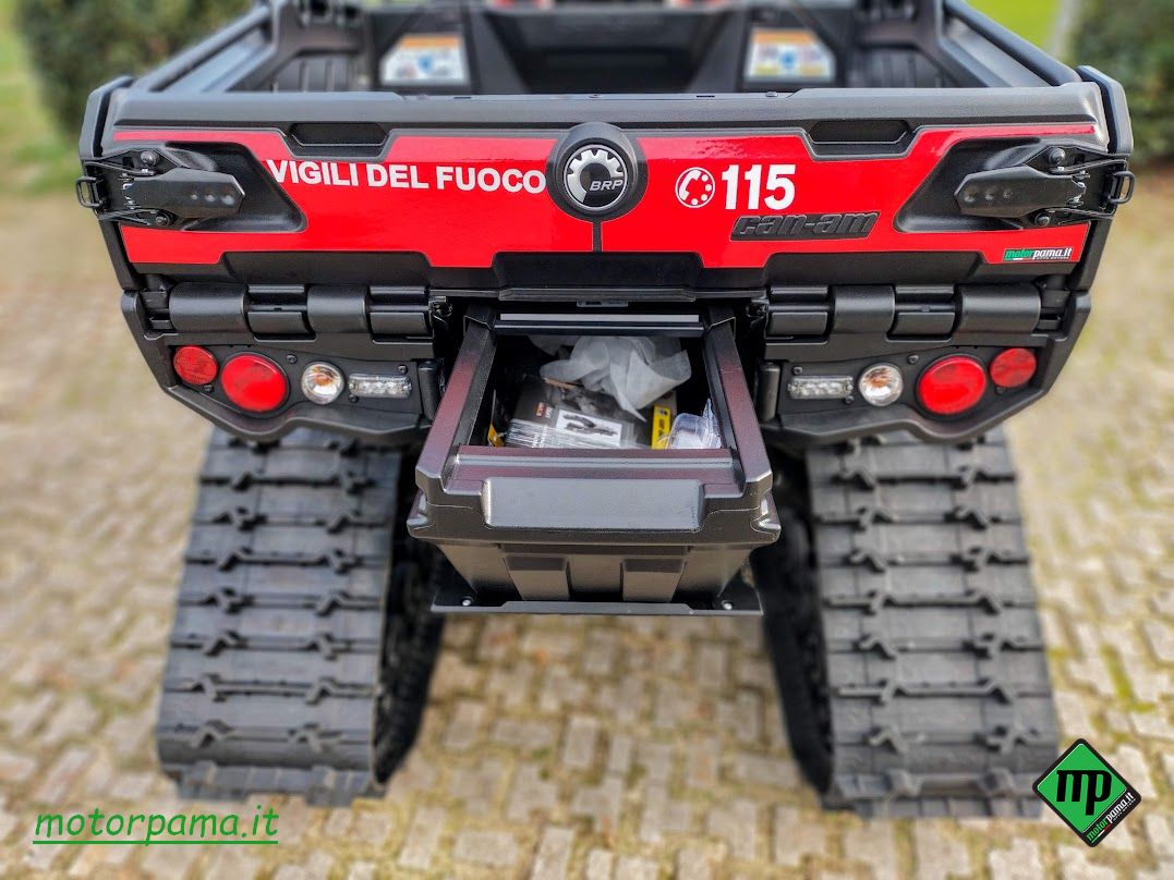 QUAD OUTLANDER 6X6 1000 CC DOPPIO POSTO ALLESTITO VIGILI DEL FUOCO - immagine 3